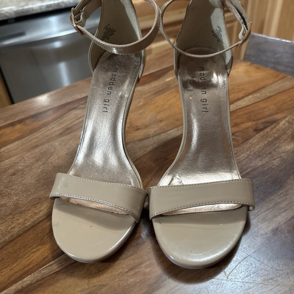 Madden Girl Beige Strappy Heels‎ - Picture 7 of 8